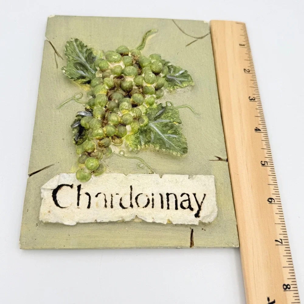 Vintage Wine Grape Wall Plaques‎ Set Pinot Gris Chardonnay Cabernet Decor